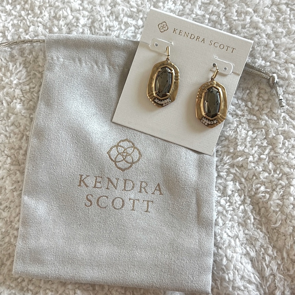 Kendra Scott Vintage Gold Anna Drop Earrings